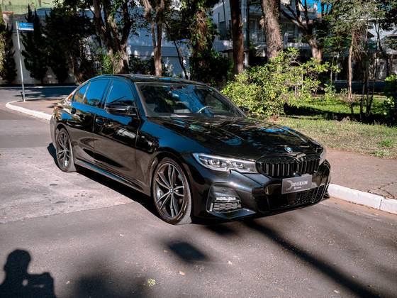 BMW 320i 2.0 16V TURBO GASOLINA M SPORT AUTOMÁTICO BMW 320i 2.0 16V TURBO GASOLINA M SPORT AUTOMÁTICO